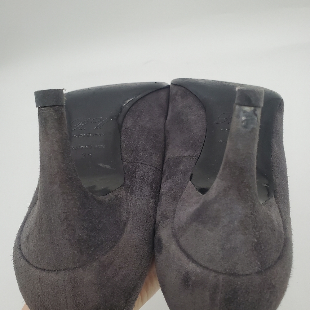 Roger Vivier Trompette Belle Pumps in Grey Suede Heels 38 - Picture 15 of 16